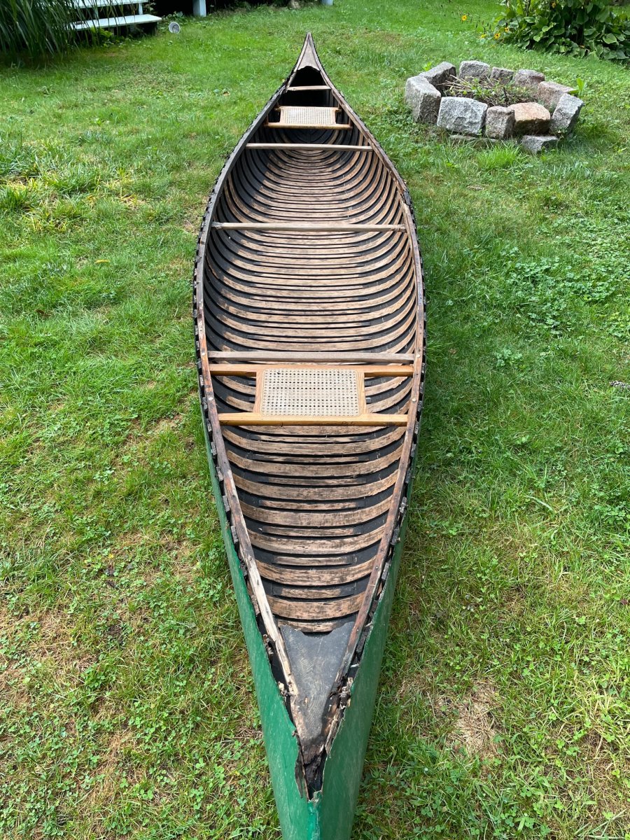16 foot canoe width.jpg