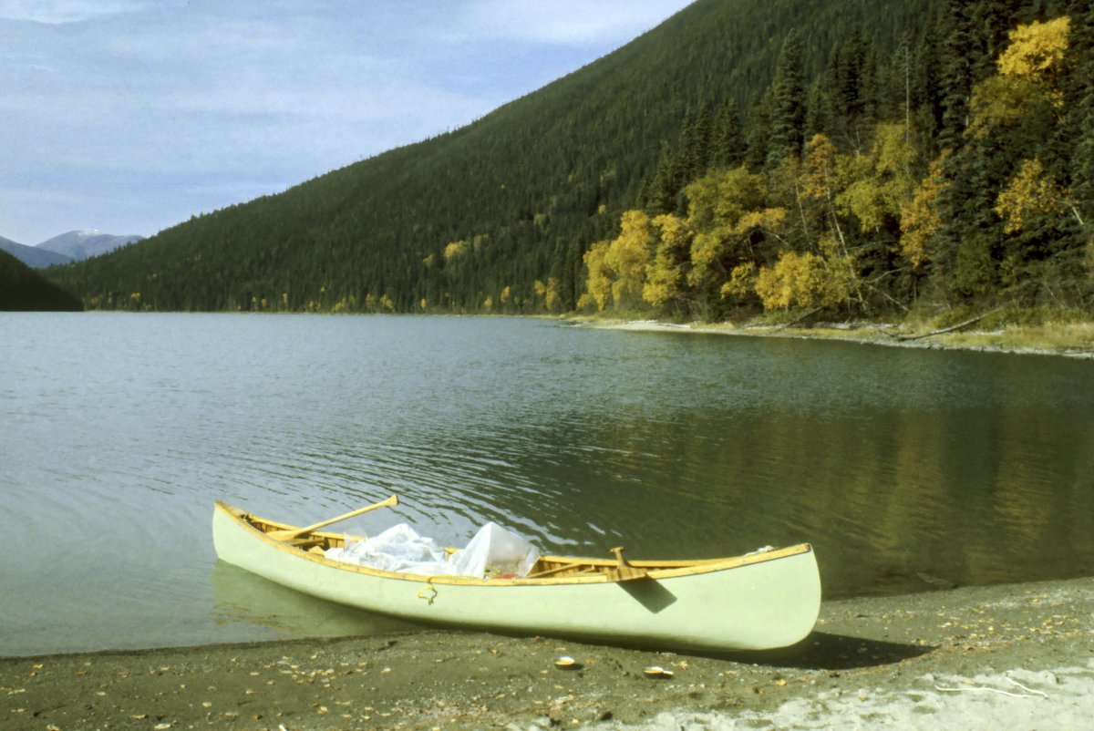 canoe Lanezi Lake.jpg