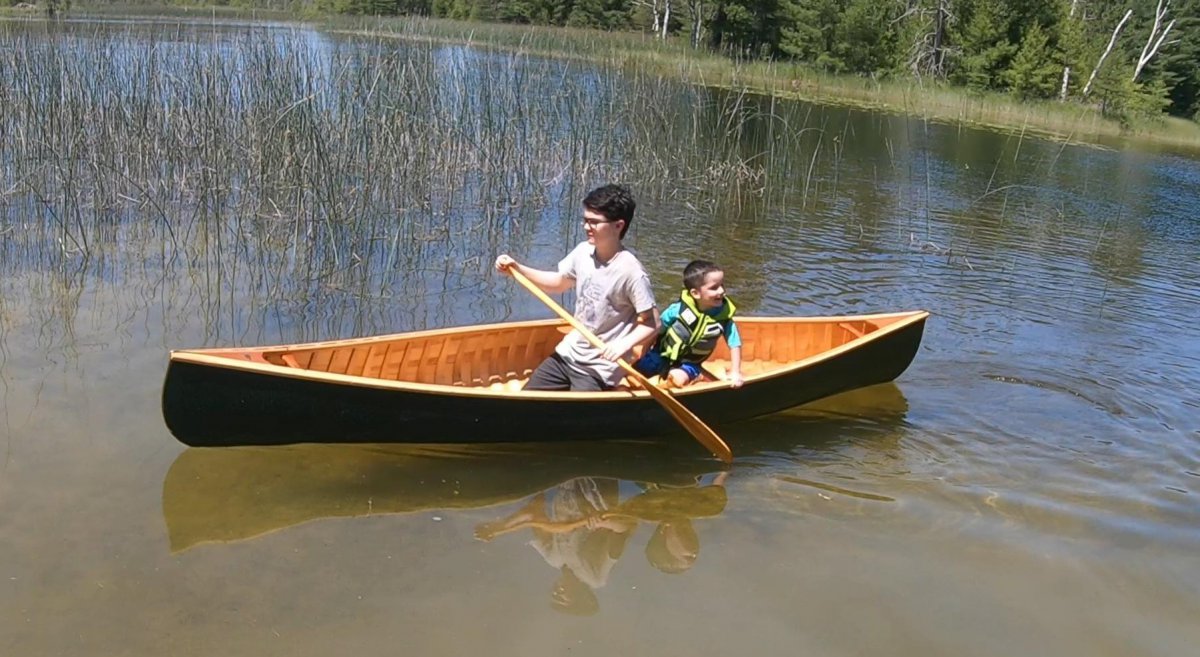 Canoe_2.jpg